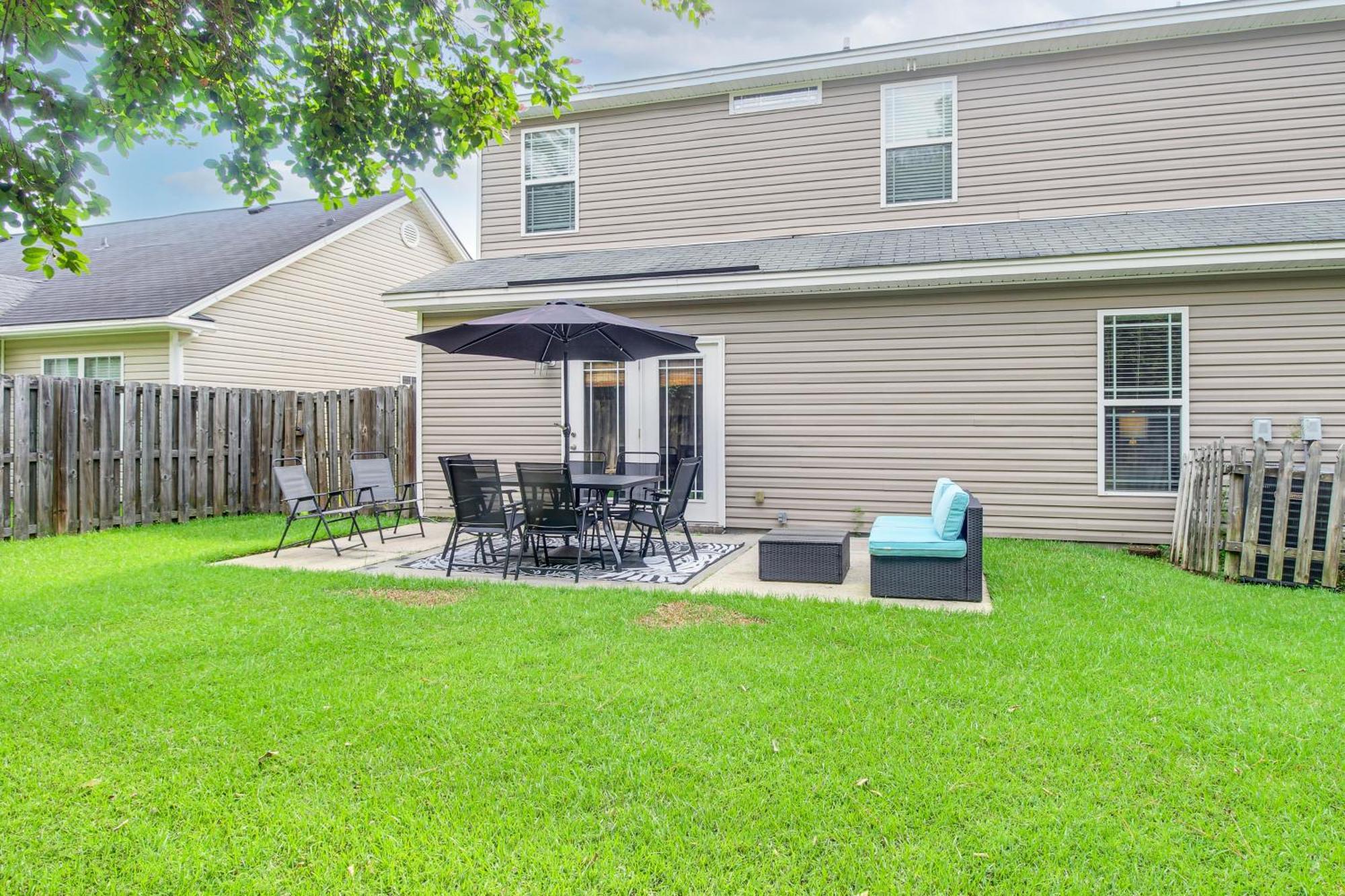 Spacious Pooler Home With Family-Friendly Perks Savannah Eksteriør billede