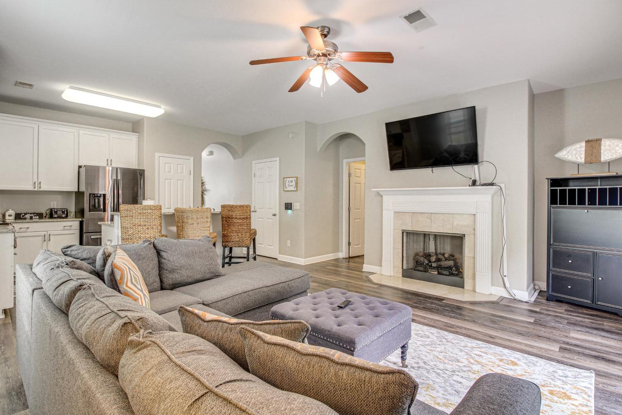 Spacious Pooler Home With Family-Friendly Perks Savannah Eksteriør billede